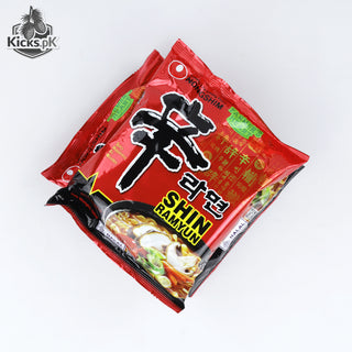 Nongshim Shin Ramyun Gourmet Spicy Noodle Soup 120G, Korean and Asian instant noodles, view 2