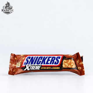 Snickers Xtreme Extra Nuts & Caramel Chocolate Bar 42g | Crunchy Peanuts in Gooey Caramel | Milk Chocolate Snack Bar
